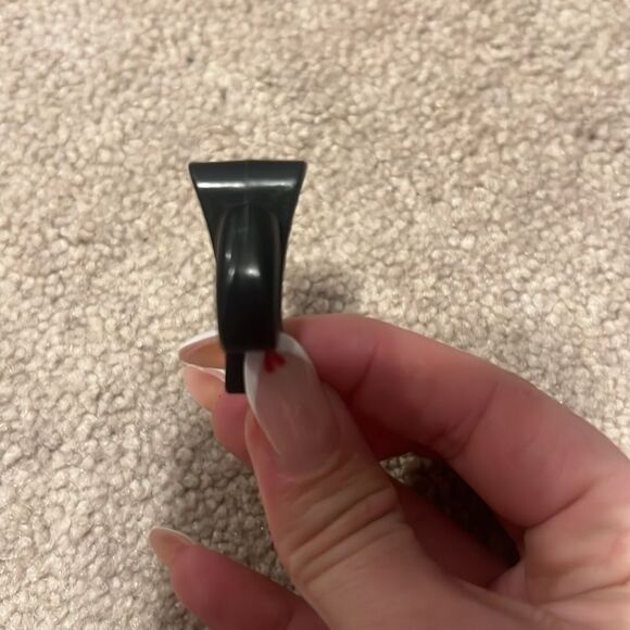 NEW - BAG KEY CLIP BLACK - Picture 3 of 3